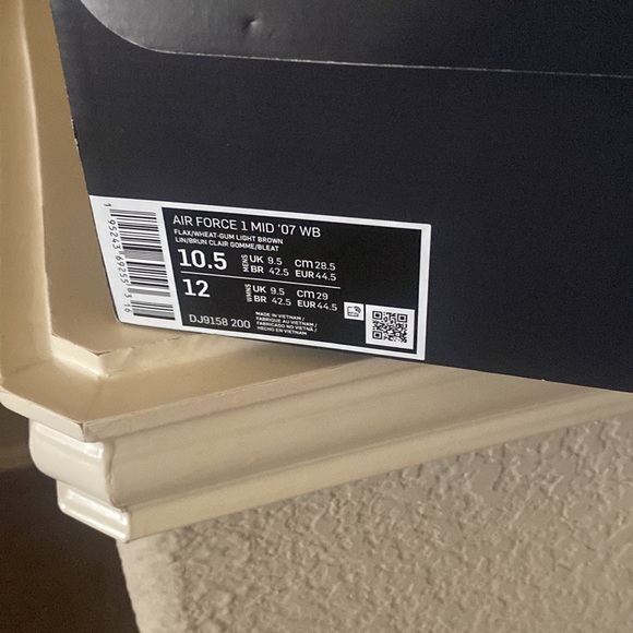 Only worn a few times in box tan Air Force 1 high top Nike - Picture 4 of 5